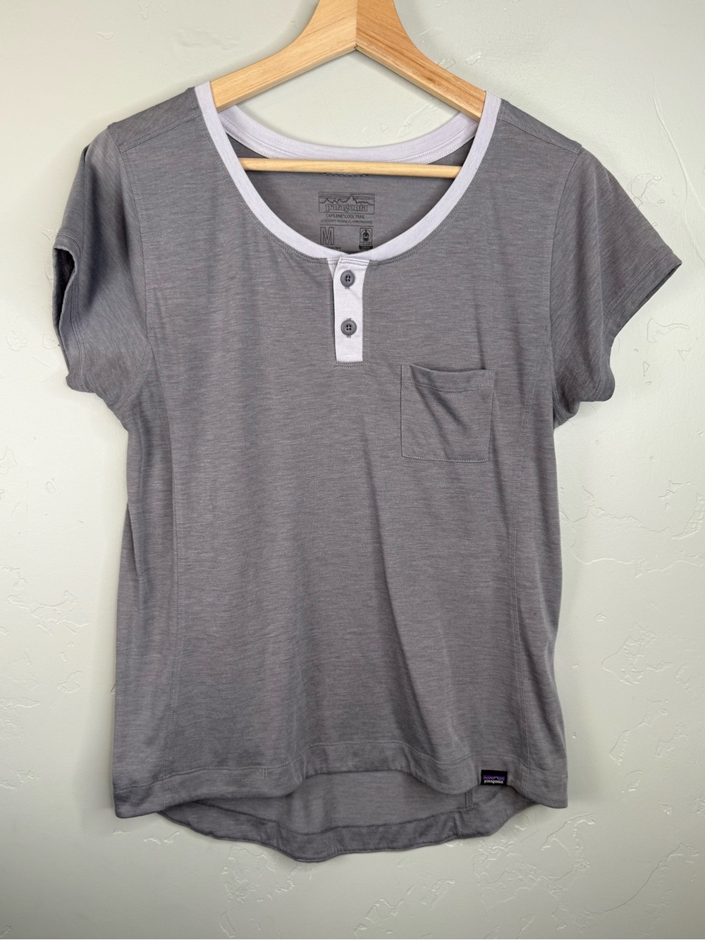 Patagonia Women’s Capilene Cool Trail Bike Henley Size M